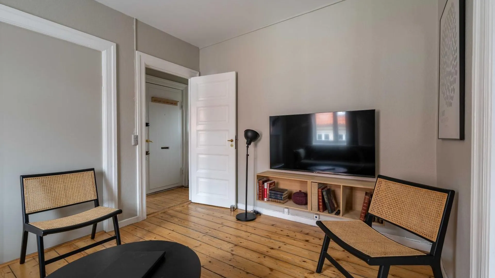 Rustic & Cozy 2Br In Heart Of Cph City By Stroget Copenhagen Apartment